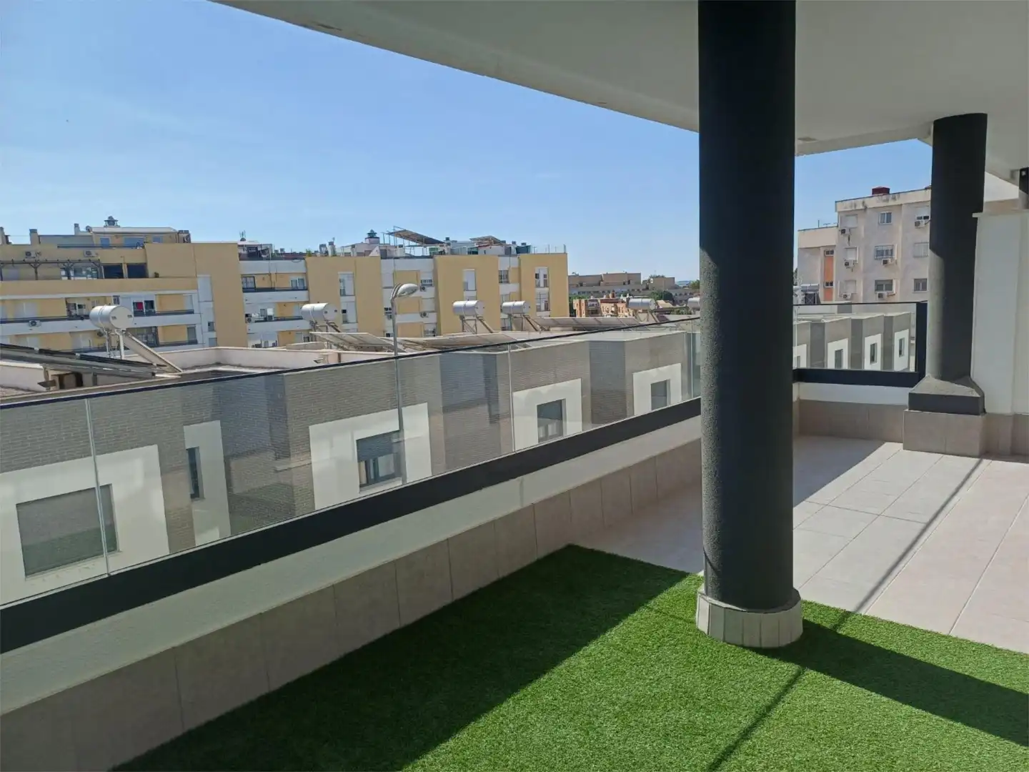 Flat for rent in Calle Montecarmelo 8, 8, La Paz Flat for rent in Calle Montecarmelo 8, 8, La Paz