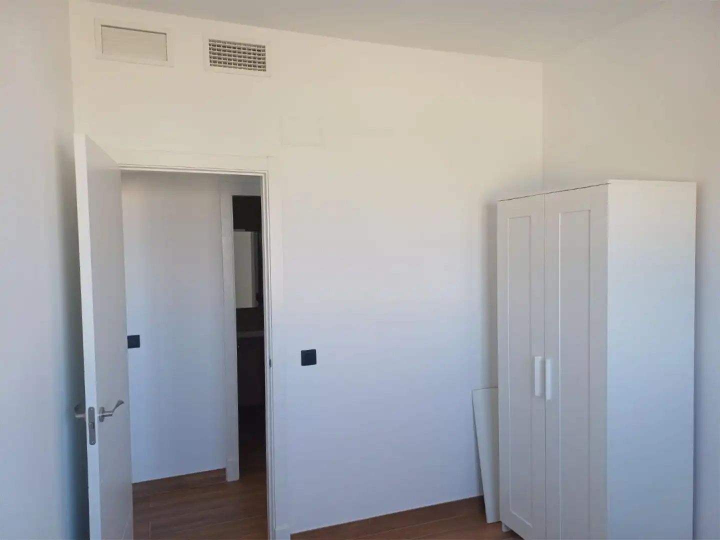 Flat for rent in Calle Montecarmelo 8, 8, La Paz Flat for rent in Calle Montecarmelo 8, 8, La Paz