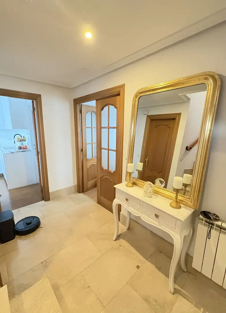 Casa adosada en venta en CA-673, 12, Solórzano Casa adosada en venta en Solórzano con Aire acondicionado, Calefacción y Jardín privado