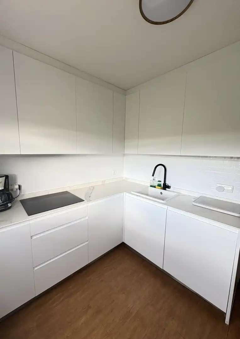 Casa adosada en venta en CA-673, 12, Solórzano Cocina de Casa adosada en venta en Solórzano con Aire acondicionado, Calefacción y Jardín privado