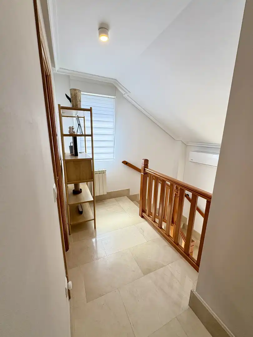 Casa adosada en venta en CA-673, 12, Solórzano Casa adosada en venta en Solórzano con Aire acondicionado, Calefacción y Jardín privado