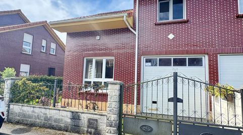 Casa adosada en venta en Ca-673, 12, Solórzano, Cantabria - imagen 3 Foto 3 de Casa adosada en venta en Ca-673, 12, Solórzano, Cantabria
