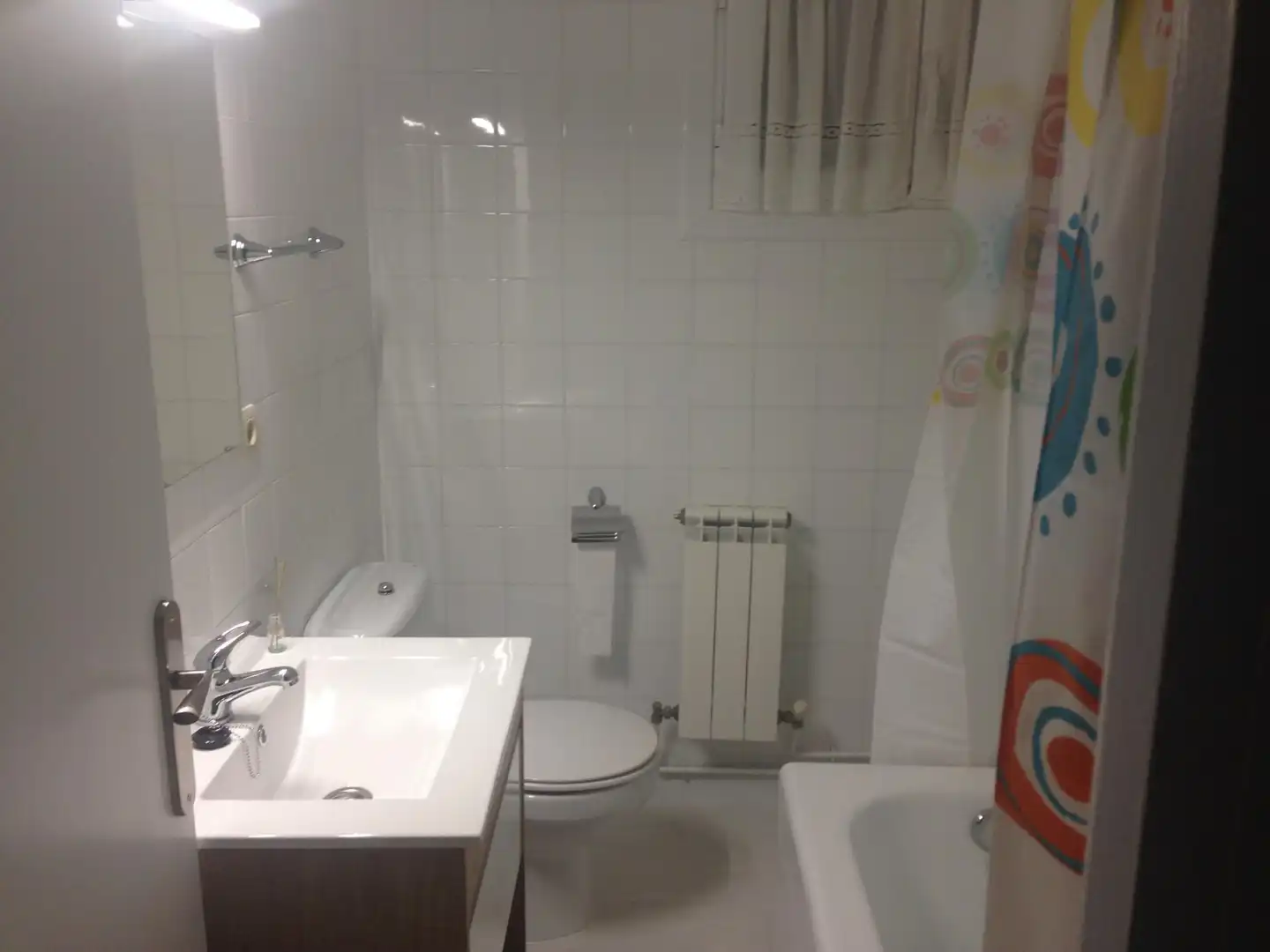 Baño de Piso en venta en Zizurkil con Calefacción y Amueblado