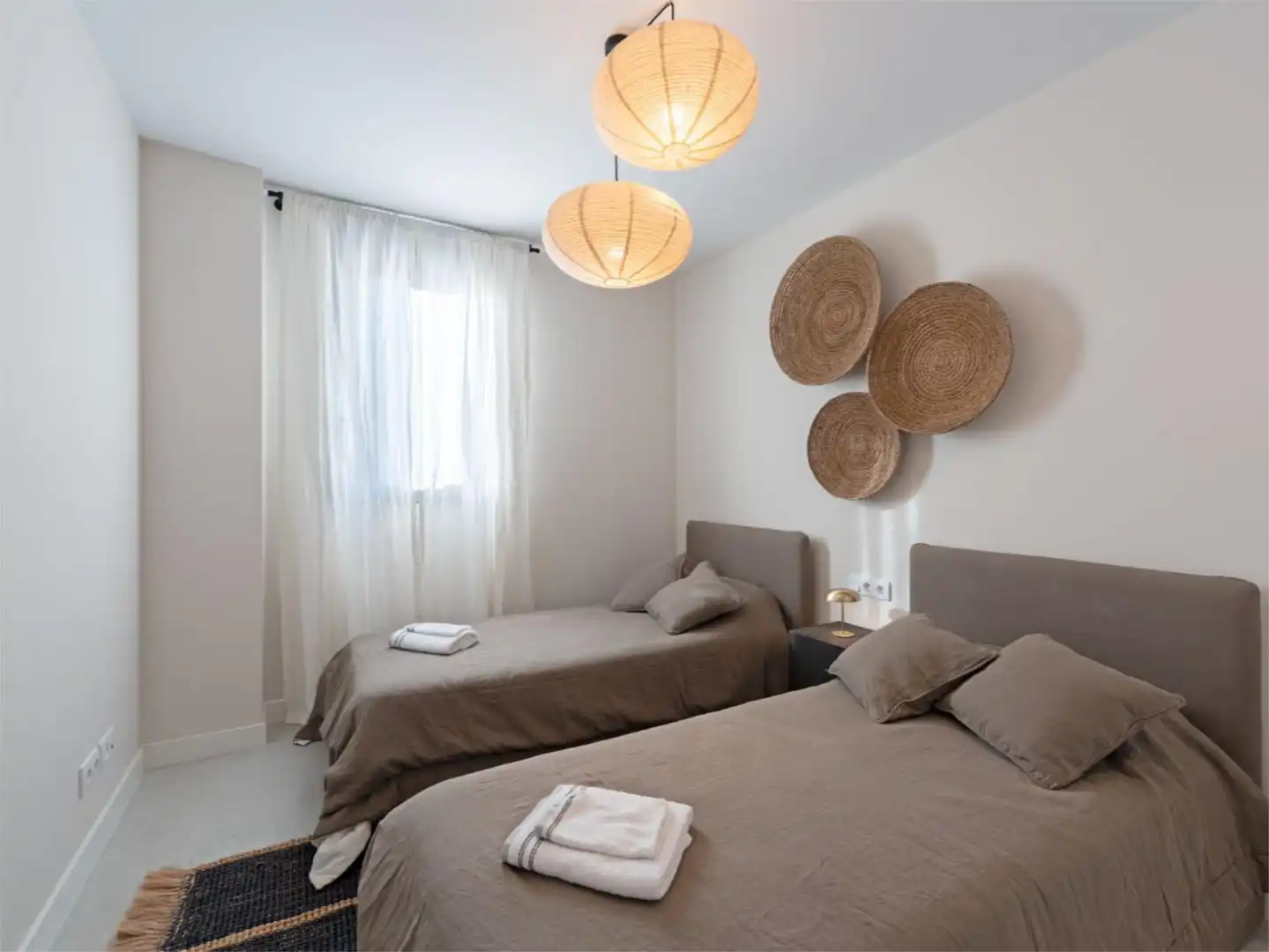 Bedroom of Flat for sale in Estepona  with Air Conditioner, Terrace and Swimming Pool
