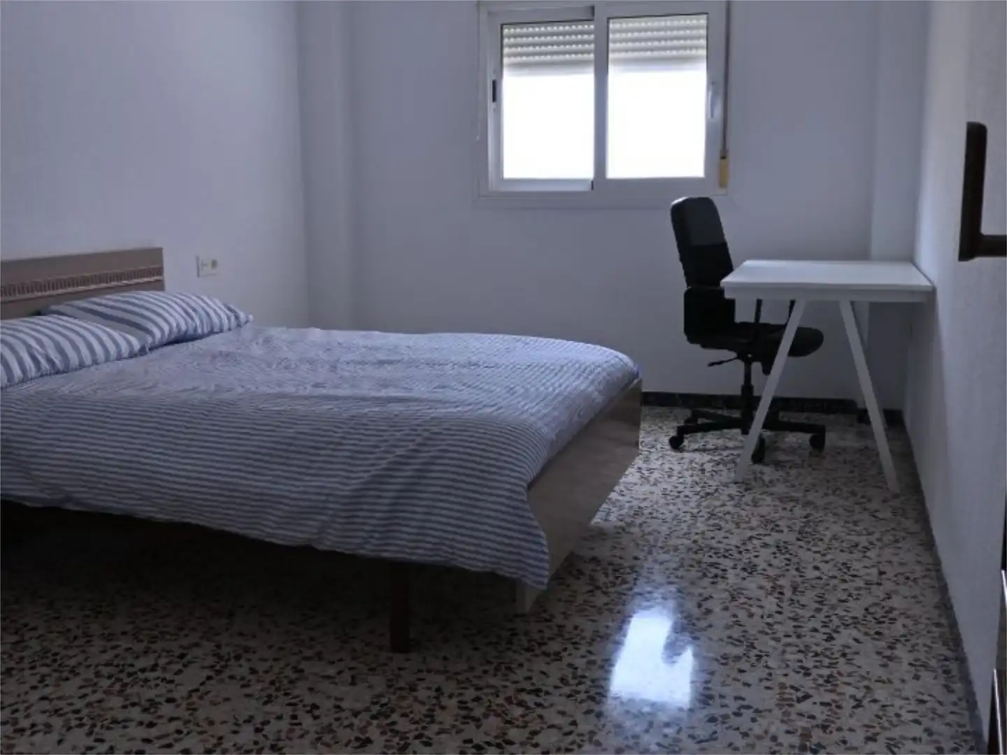Habitació a Calle Montalbán, 1, Piedras Redondas - Torrecárdenas Habitació a Calle Montalbán, 1, Piedras Redondas - Torrecárdenas