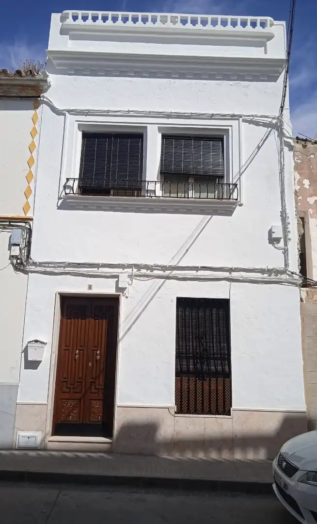 Einfamilien-Reihenhaus zum Verkauf in Calle Utrera, 8, Montellano Außenansicht von Einfamilien-Reihenhaus zum Verkauf in Montellano mit Terrasse und Balkon