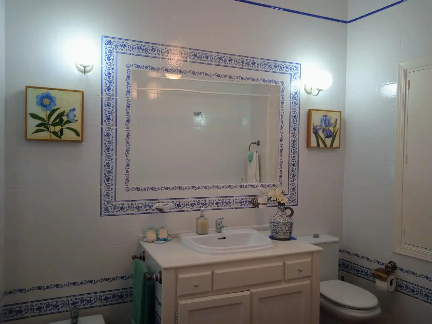 Baño de Casa adosada en venta en Montellano con Terraza, Trastero y Balcón