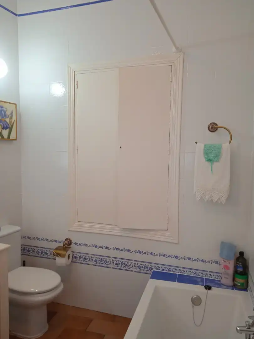 Baño de Casa adosada en venta en Montellano con Terraza, Trastero y Balcón