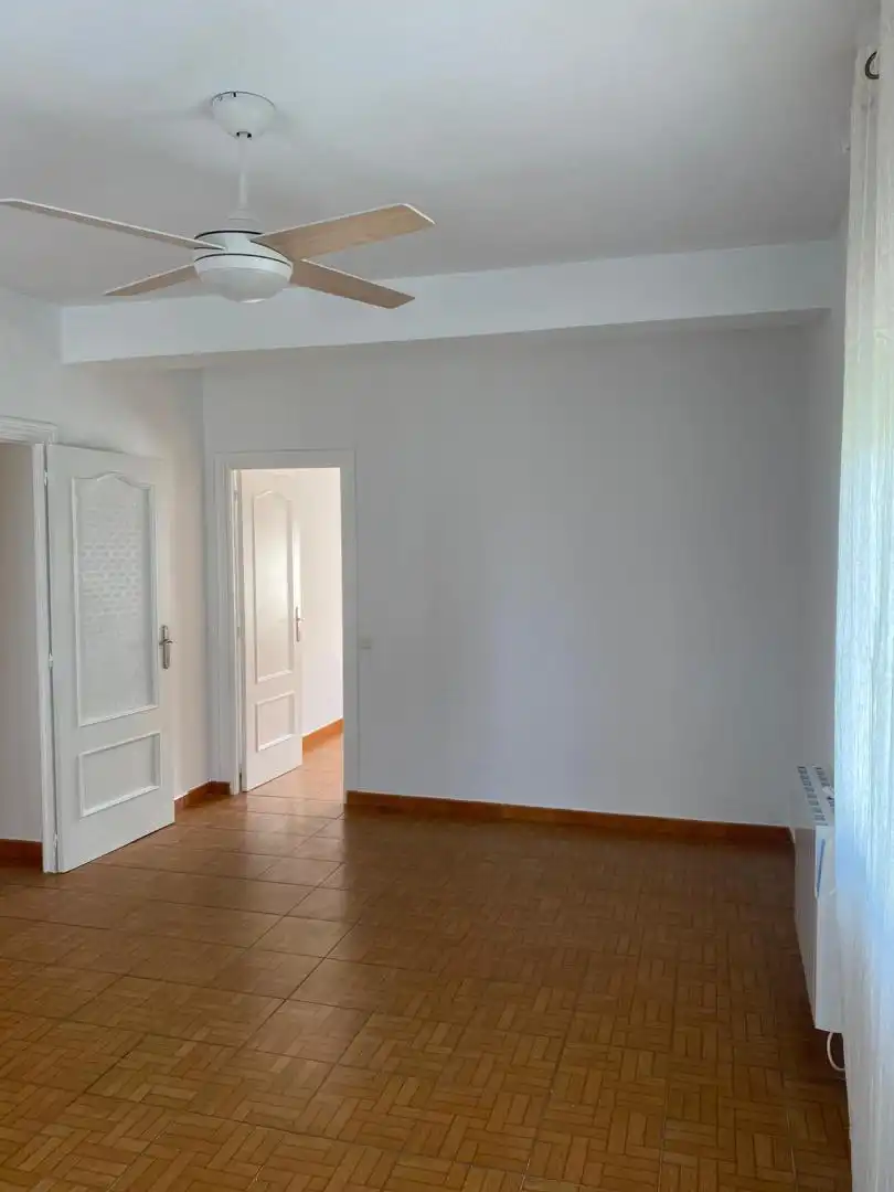 Piso de alquiler en Toledo con Calefacción, Jardín privado y Parquet