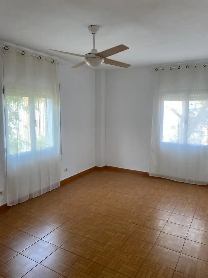 Habitación de Piso de alquiler en Toledo con Calefacción, Jardín privado y Parquet