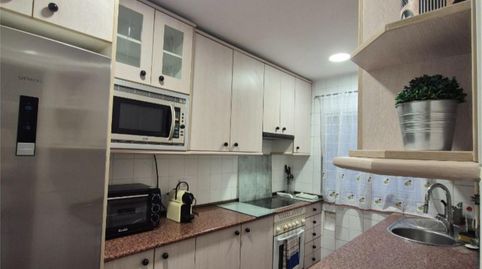 Photo 2 of Flat for rent in Calle de Los Mesejo, 15, Adelfas, Madrid Capital