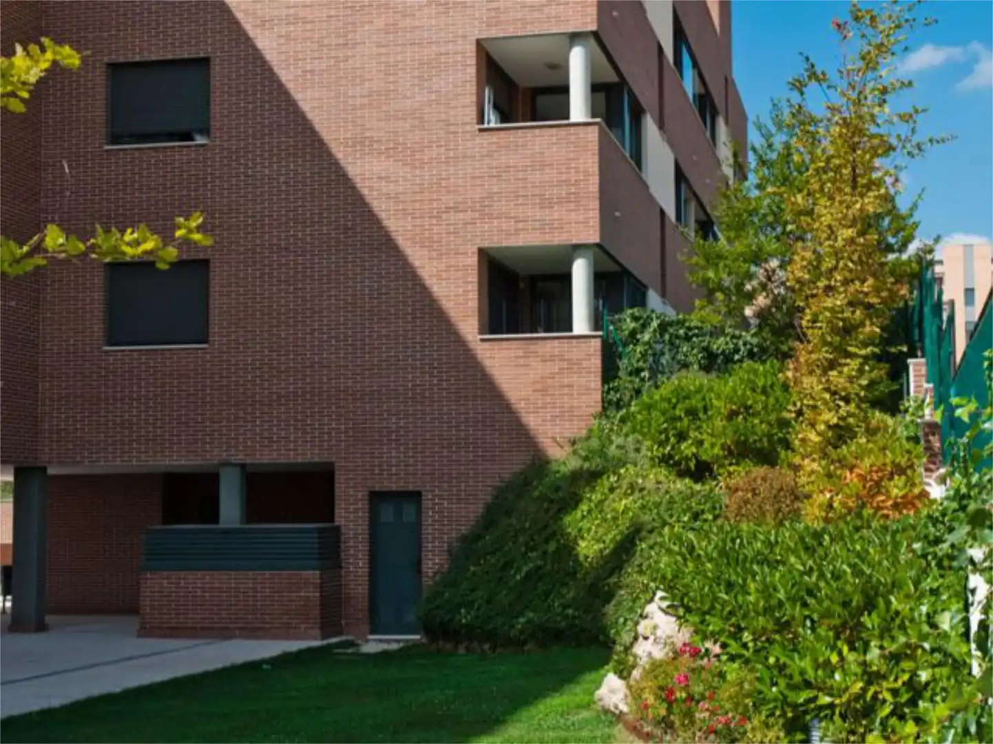 Piso en venta en Avenida de Juan Pablo II, 14, San Crispín - La Estación Consorcio Vista exterior de Piso en venta en Colmenar Viejo con Aire acondicionado, Calefacción y Parquet