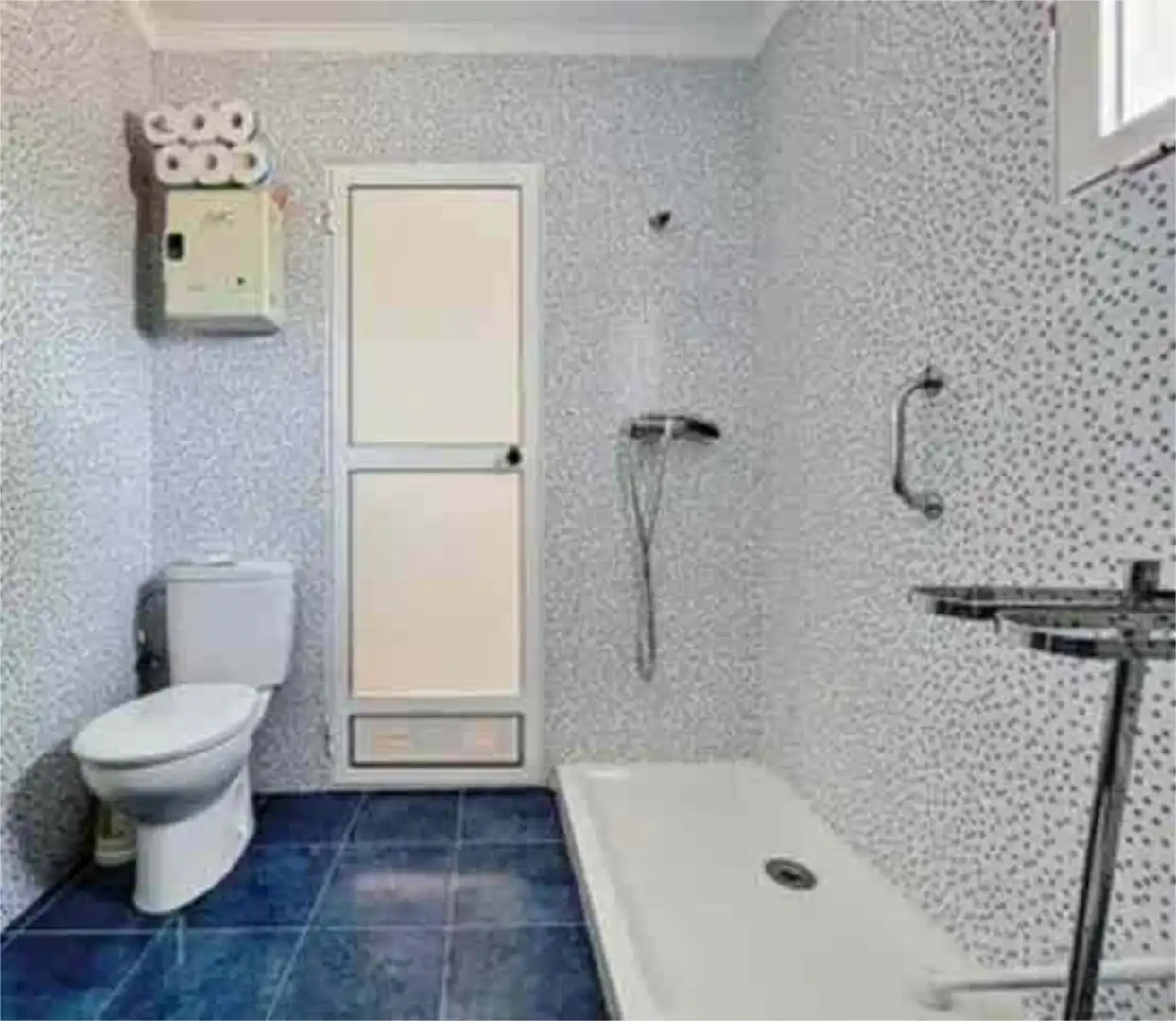 Casa adosada en venta en Benicolet Baño de Casa adosada en venta en Benicolet con Calefacción, Jardín privado y Terraza