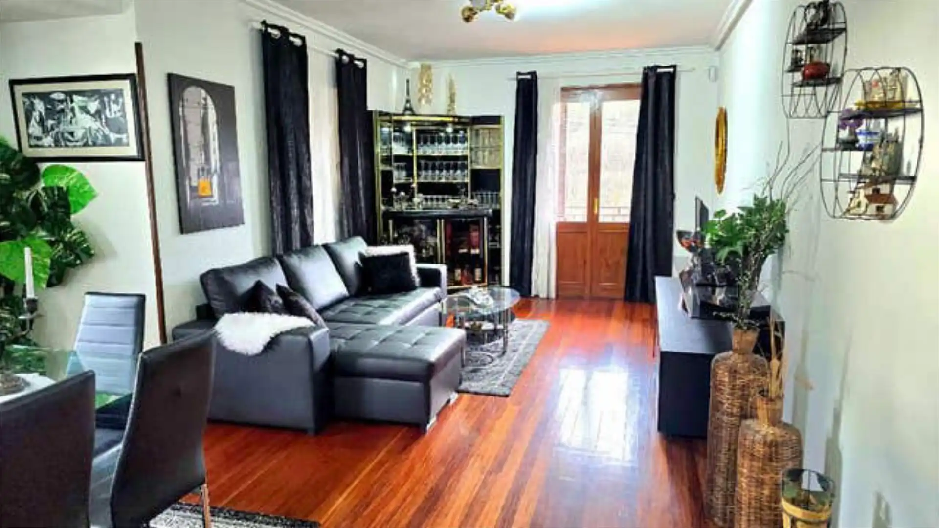 Sala d'estar de Casa adosada en venda en Valdegovia / Gaubea amb Jardí privat i Terrassa