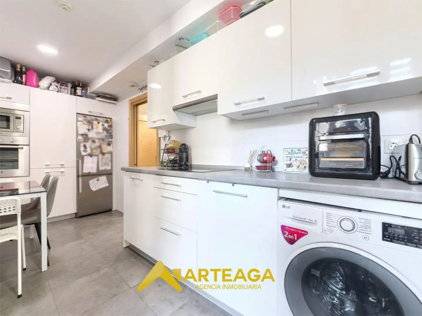 Wohnung zum Verkauf in Altos Hornos de Vizcaya Hiribidea, 2-a, Rontegui - Pormetxeta Küche von Wohnung zum Verkauf in Barakaldo