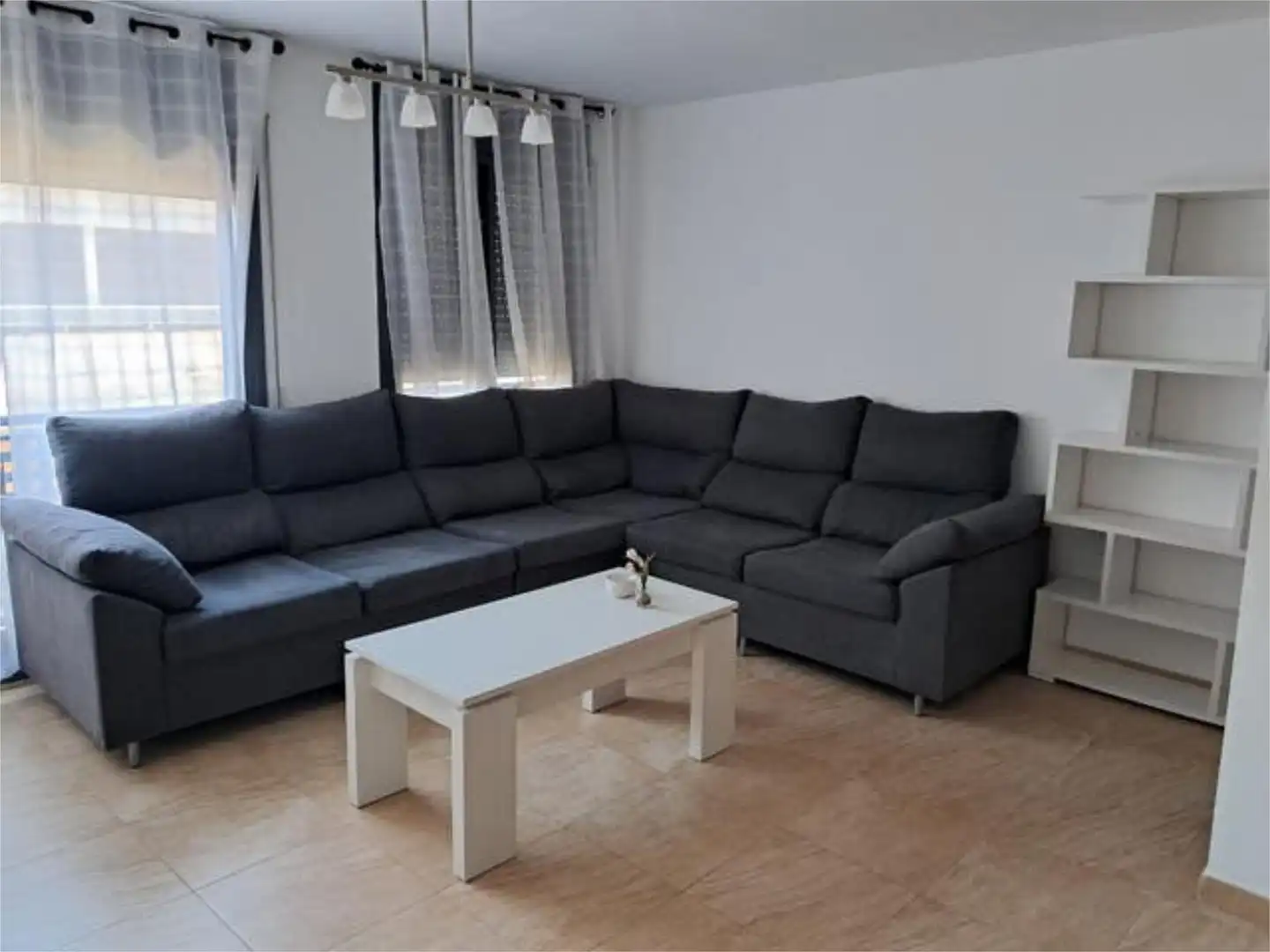 Sala d'estar de Àtic de lloguer en Deltebre amb Terrassa i Moblat