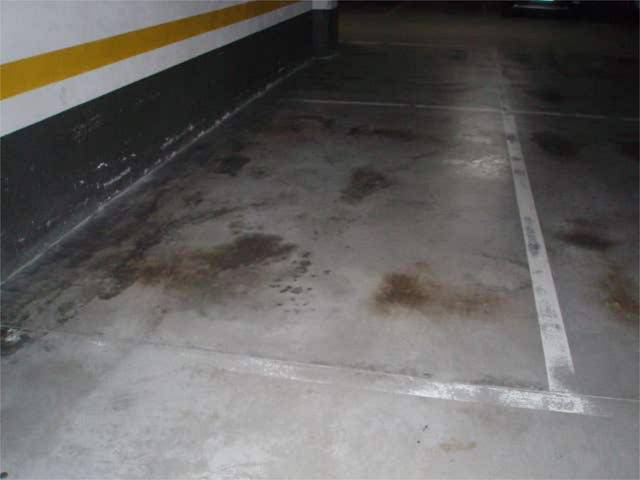 Garaje en Alquiler en Erialdea / Centro