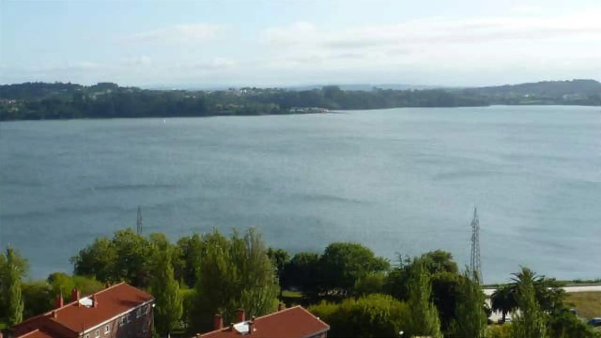 Wohnung zur Miete in Caranza Wohnung zur Miete in Ferrol mit Heizung, Terrasse und Abstellraum