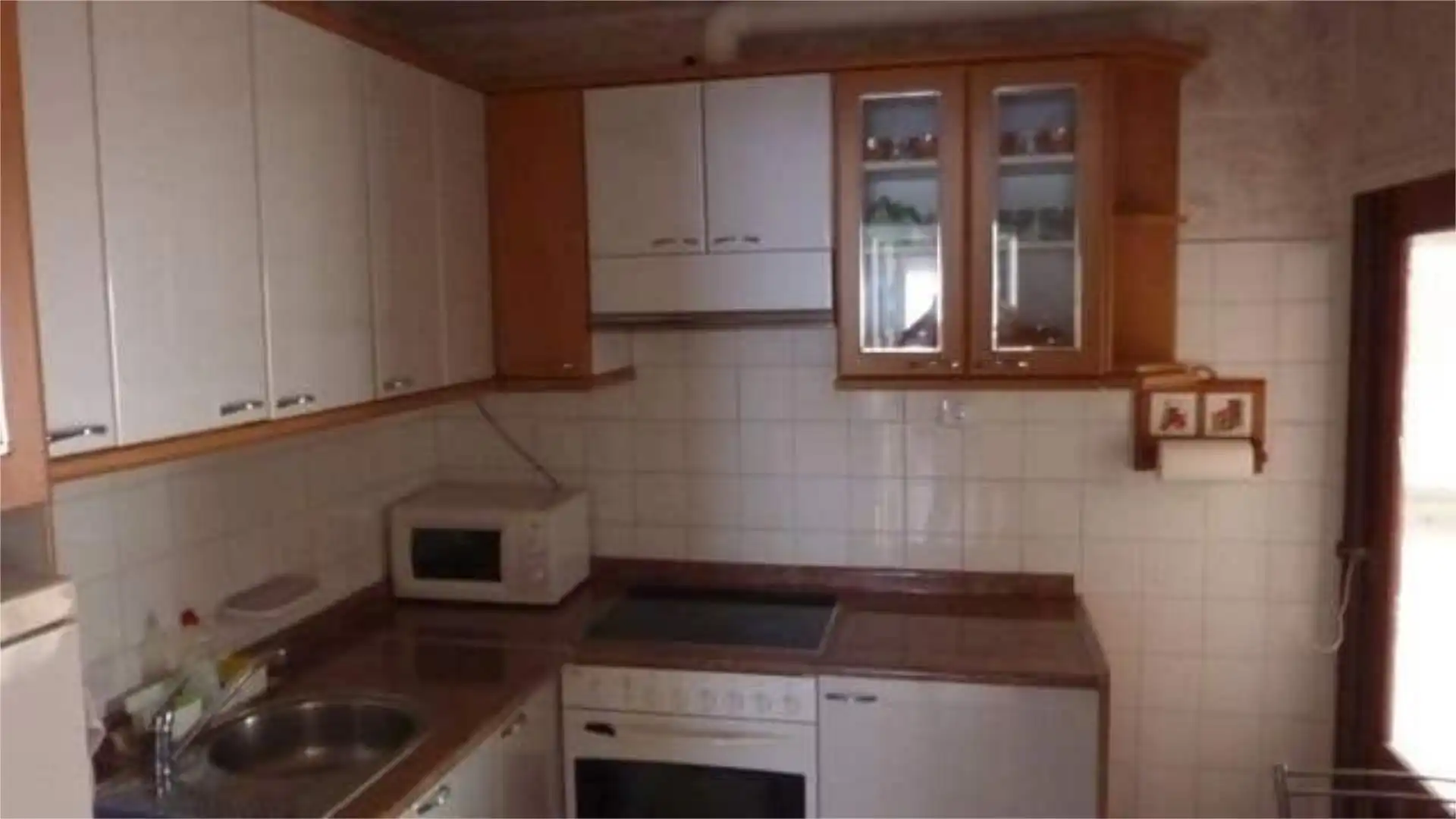 Wohnung zur Miete in Caranza Küche von Wohnung zur Miete in Ferrol mit Heizung, Terrasse und Abstellraum
