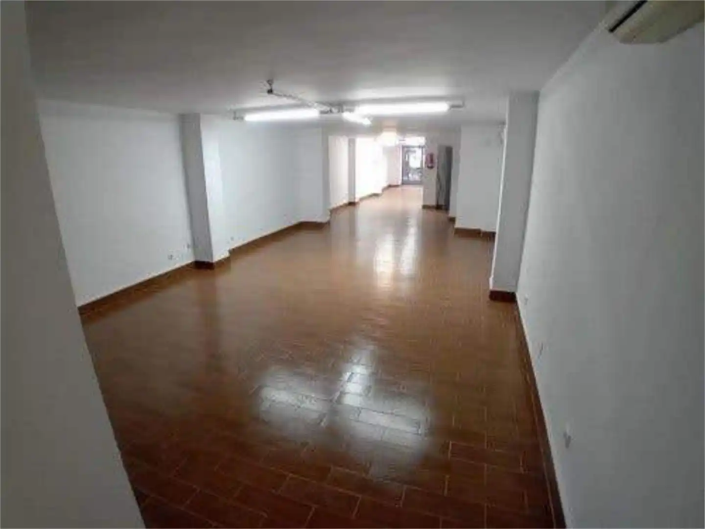 Casa adosada en venta en Centro Casa adosada en venta en Huelva con Jardín privado