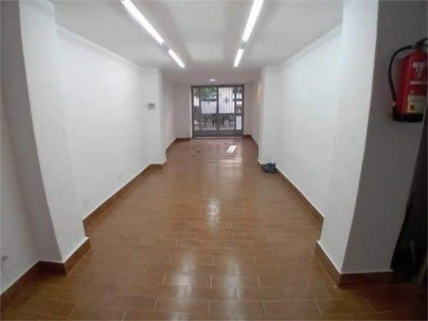 Casa adosada en venda a Centro Casa adosada en venda en Huelva amb Jardí privat
