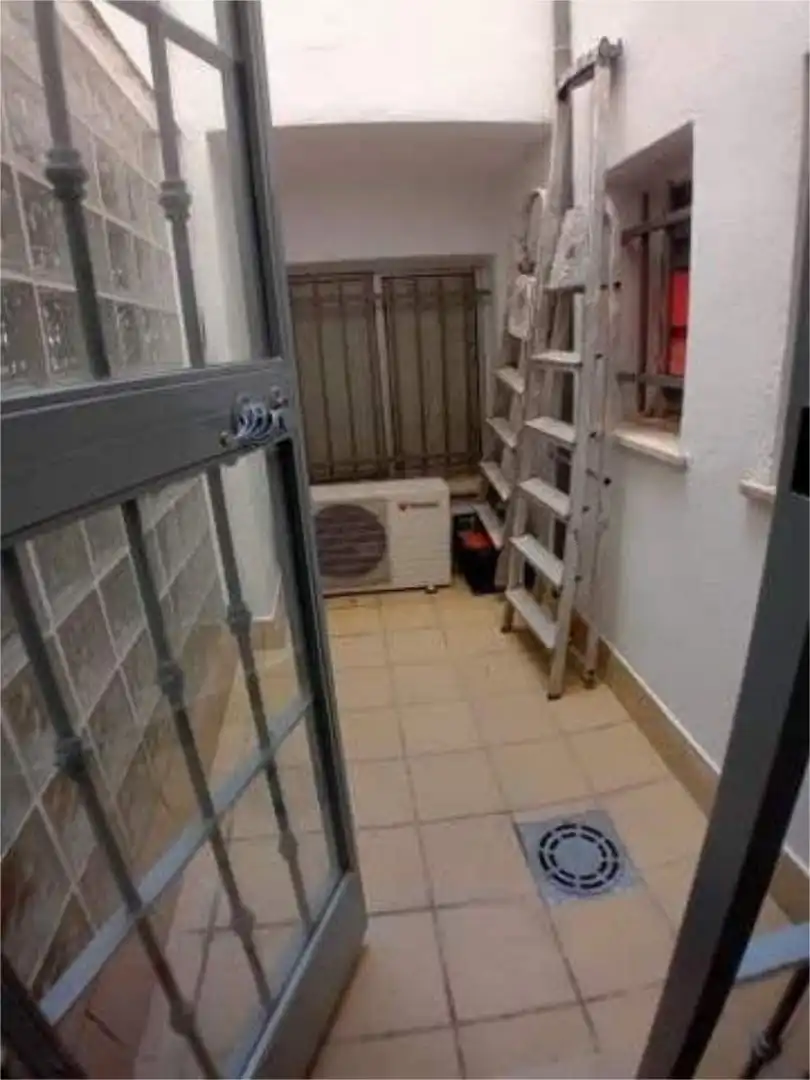 Casa adosada en venda a Centro Casa adosada en venda en Huelva amb Jardí privat