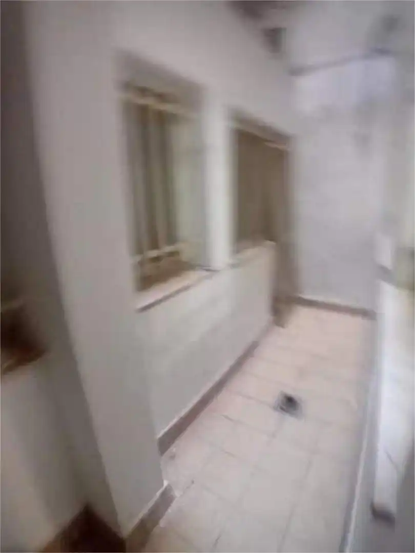 Casa adosada en venda a Centro Bany de Casa adosada en venda en Huelva amb Jardí privat