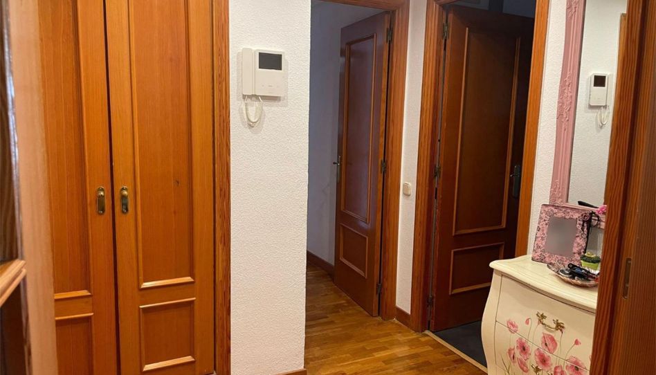 Piso de alquiler en Avenida de Colmenar Viejo, 44, Primera Fase - Nuevo Tres Cantos - Imagen 2