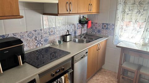 Foto 5 de Piso en venta en Calle Caldas de Reyes, 14, Valderas - Los Castillos, Alcorcón