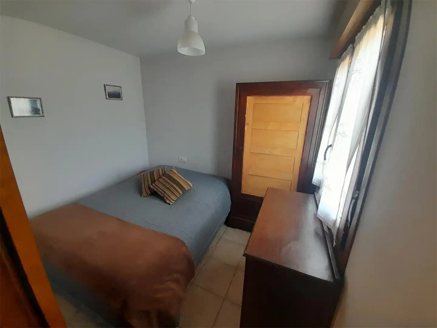 Schlafzimmer von Country house zum Verkauf in Sangüesa / Zangoza mit Privatgarten, Terrasse und Abstellraum