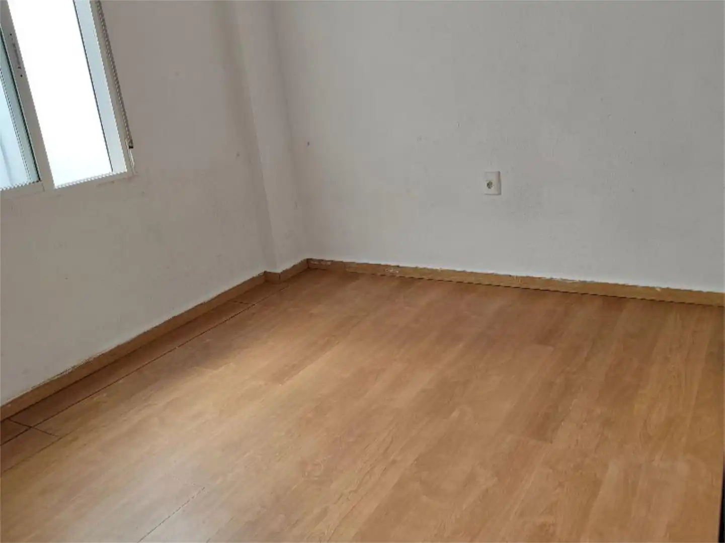 Flat for sale in  Valencia Capital  with Balcony
