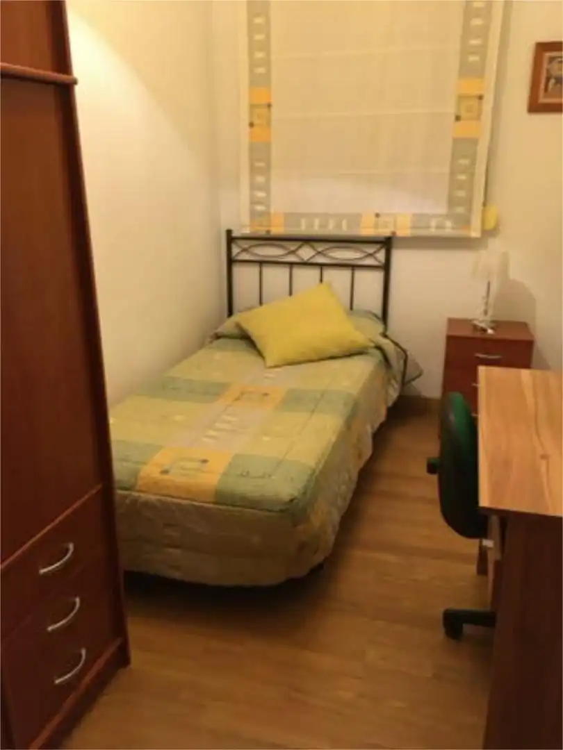 Bedroom of Flat for rent in Cáceres Capital