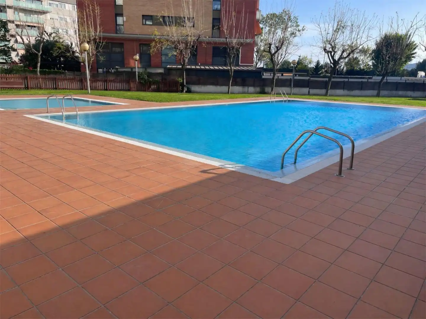 Piscina de Ático en venta en Sant Joan Despí con Aire acondicionado, Calefacción y Terraza