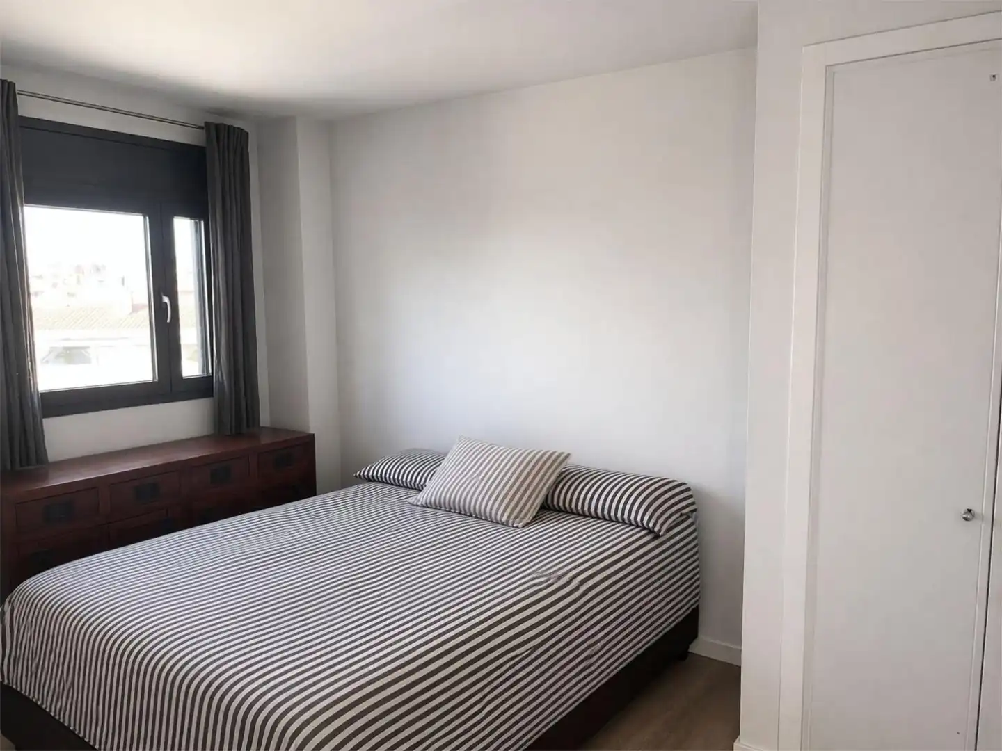 Habitación de Ático en venta en Sant Joan Despí con Aire acondicionado, Calefacción y Terraza
