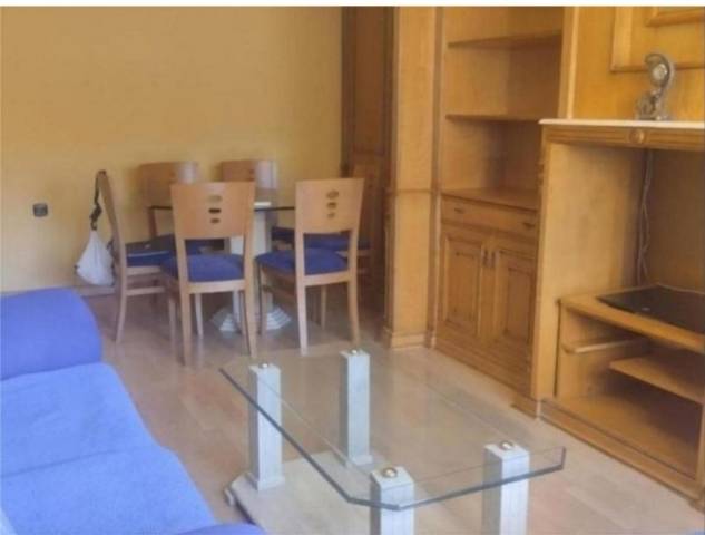 Piso en Venta en Calle Fernán Pérez de Oliva, 29D en Industria