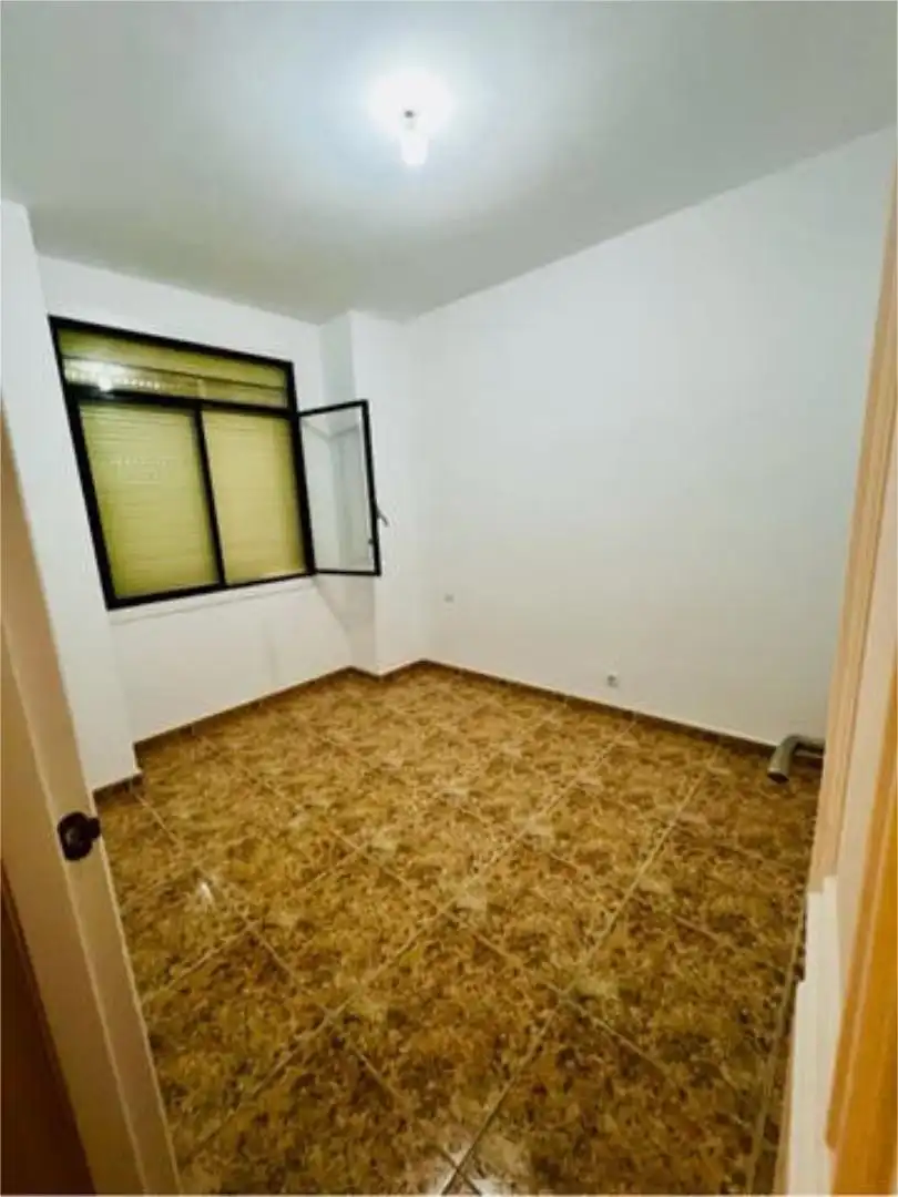 Wohnung zum Verkauf in César Casariego - Santa Clara - Nuevo Obrero Wohnung zum Verkauf in Santa Cruz de Tenerife mit Privatgarten