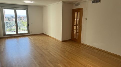 Foto 2 de Piso de alquiler en Avenida de Gómez Laguna, 43, Romareda, Zaragoza Capital