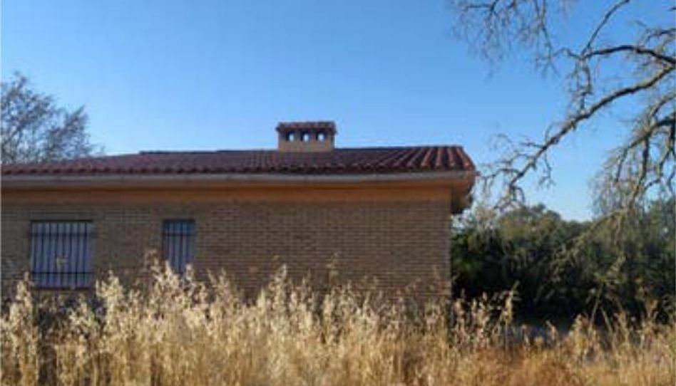 Casa adosada en venda a Los Lagos, Guillena - imatge 1 Foto 1 de Casa adosada en venda a Los Lagos, Guillena