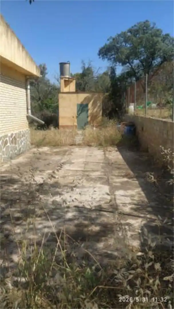 Detached homes for sale in Los Lagos Detached homes for sale in Guillena with Private garden, Terrace and Storage room