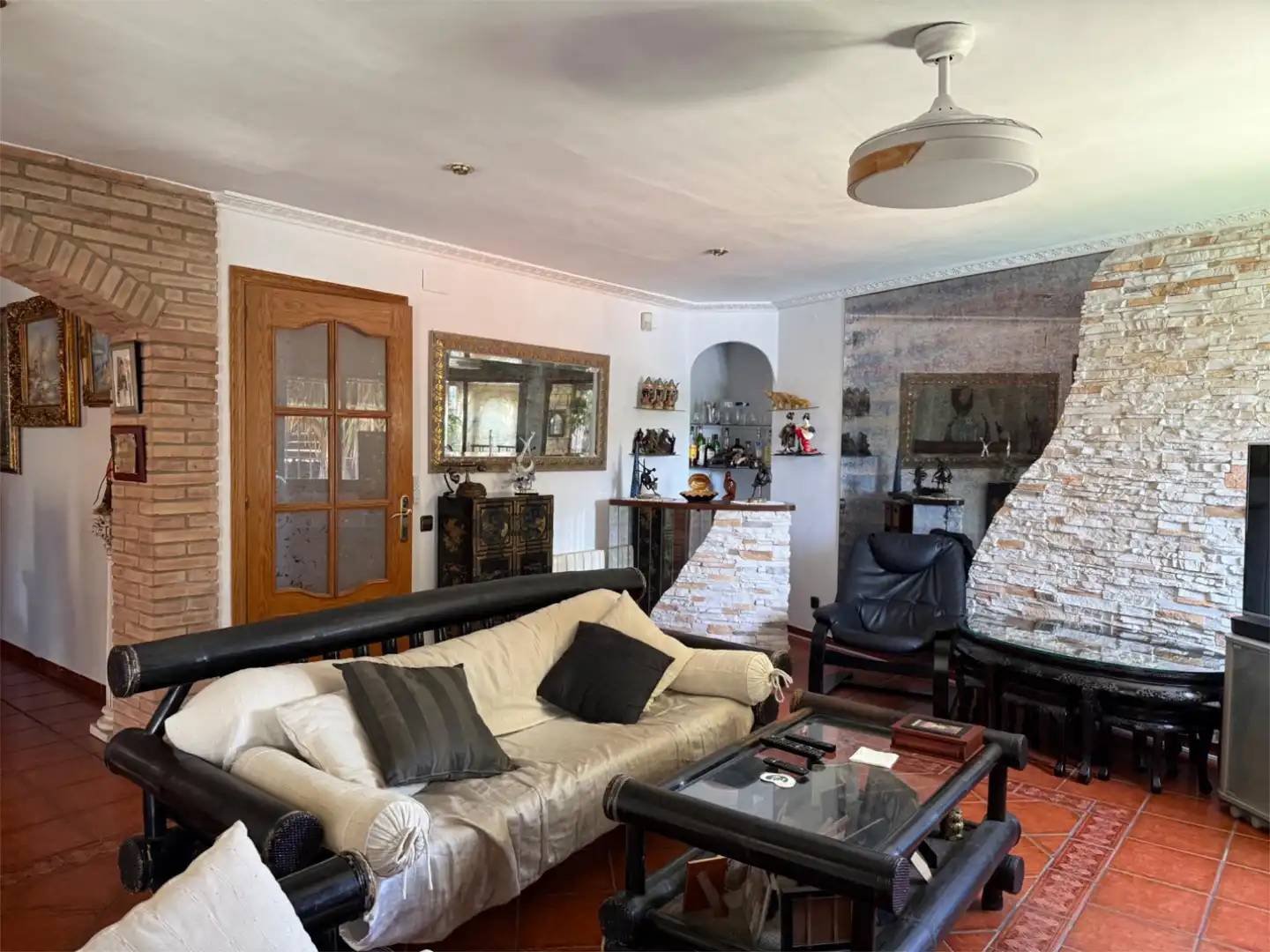 Casa o xalet en venda a Carrer Noucentisme, 2, Tarraco Sala d'estar de Casa o xalet en venda en Cambrils amb Terrassa i Piscina