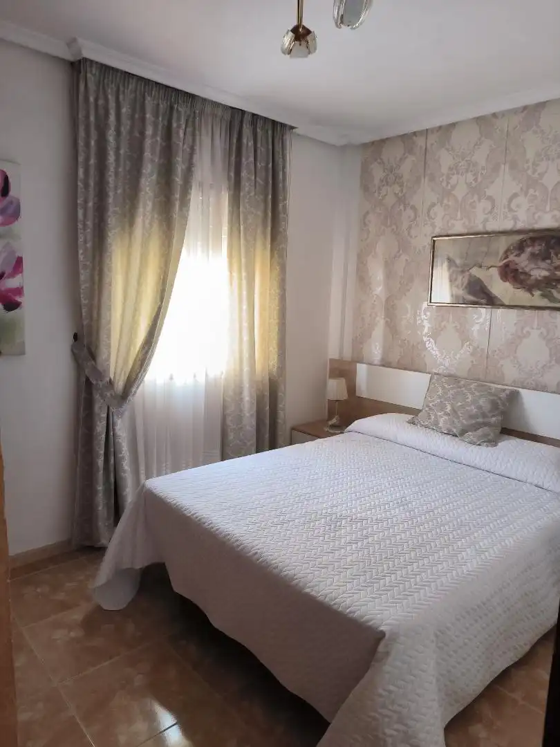Schlafzimmer von Maisonette zum Verkauf in Pilar de la Horadada mit Balkon
