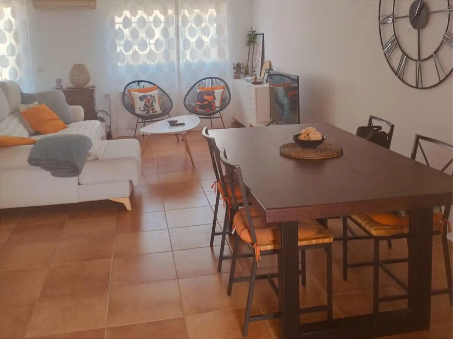 Wohnung zum Verkauf in Calle Río Miño, 12, Sierra Perenchiza - Cumbres de Calicanto - Sto Domingo Esszimmer von Wohnung zum Verkauf in Chiva mit Klimaanlage, Heizung und Privatgarten