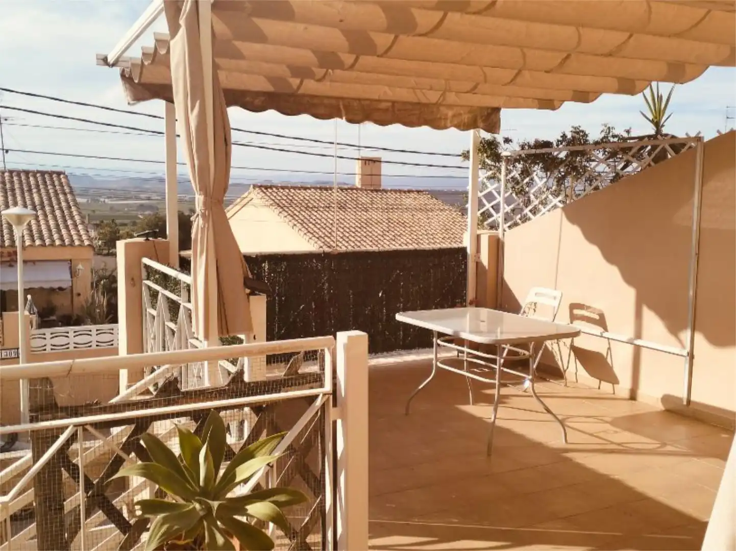 Terrasse von Wohnung zum Verkauf in Chiva mit Klimaanlage, Heizung und Privatgarten
