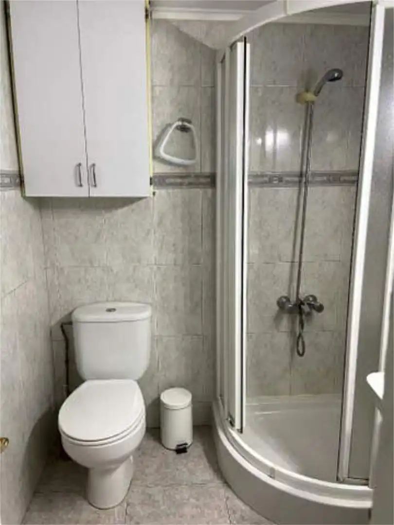 Casa o xalet en venda a Algerri Bany de Casa o xalet en venda en Algerri amb Calefacció, Jardí privat i Terrassa