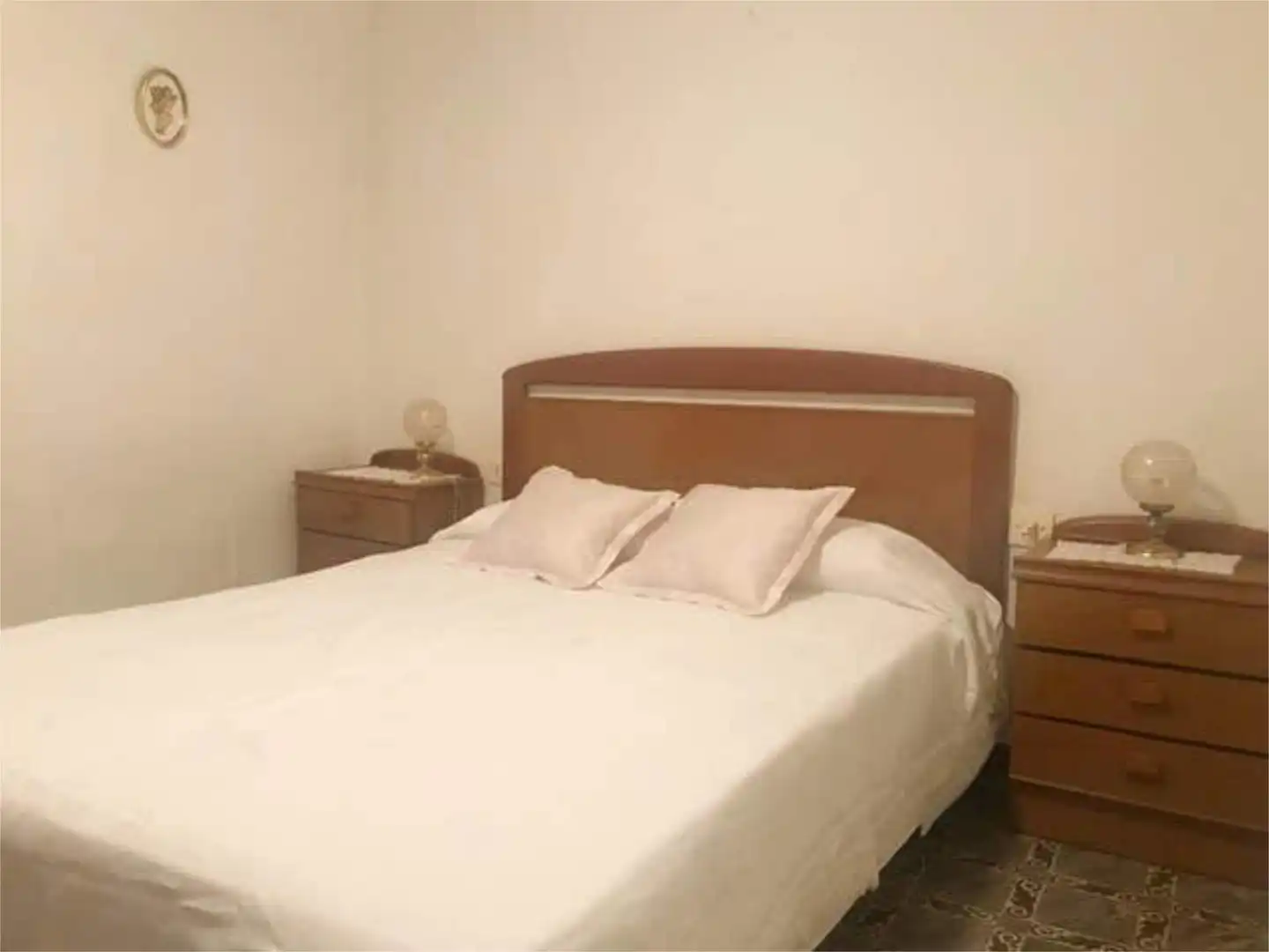 Casa o xalet en venda a Algerri Dormitori de Casa o xalet en venda en Algerri amb Calefacció, Jardí privat i Terrassa
