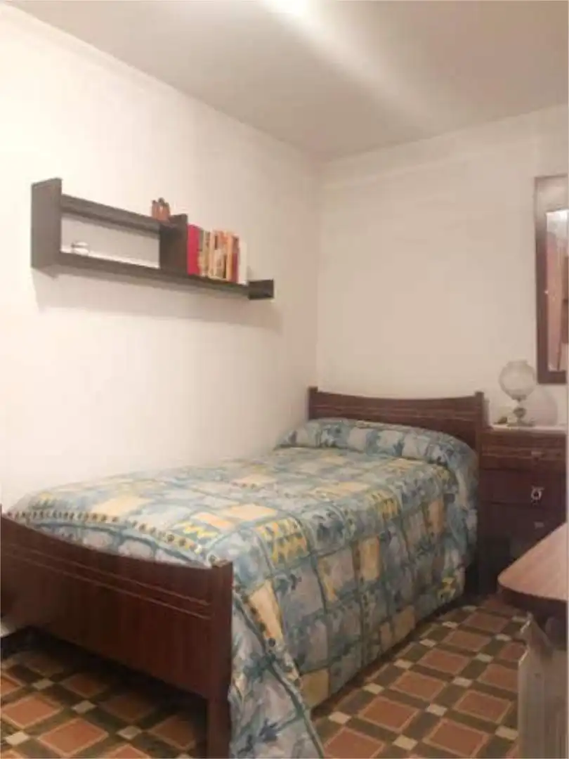 Casa o xalet en venda a Algerri Dormitori de Casa o xalet en venda en Algerri amb Calefacció, Jardí privat i Terrassa