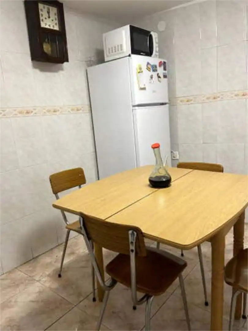 Casa o xalet en venda a Algerri Cuina de Casa o xalet en venda en Algerri amb Calefacció, Jardí privat i Terrassa