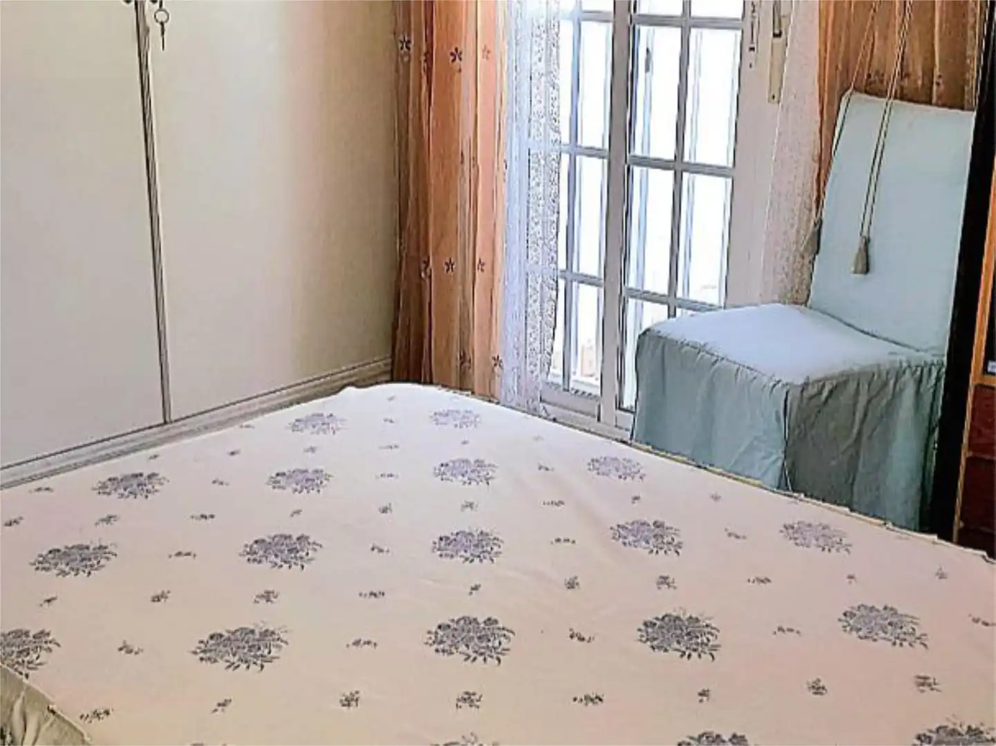 Flat for sale in Calle Párroco Antonio Gómez Villalobos, 152, El Cerro Bedroom of Flat for sale in Sevilla with Air Conditioner, Terrace and Furnished