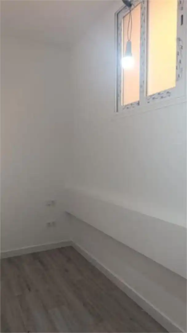 Piso en venta en Pino Montano - Consolación Habitación de Piso en venta en Sevilla