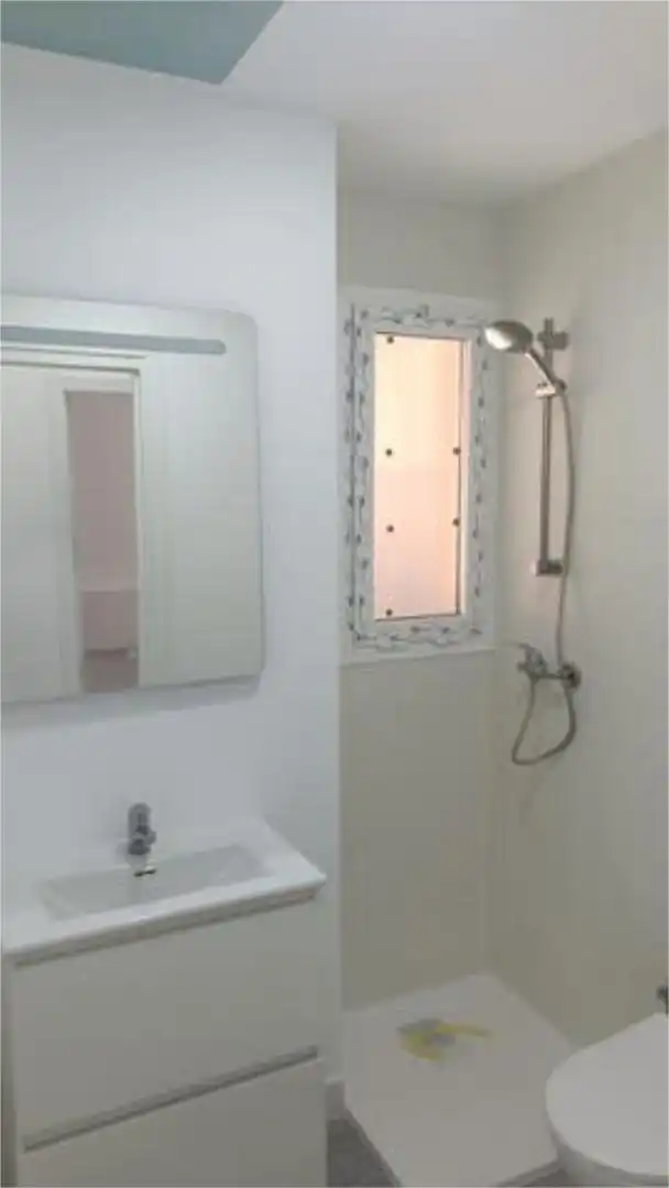 Piso en venta en Pino Montano - Consolación Baño de Piso en venta en Sevilla